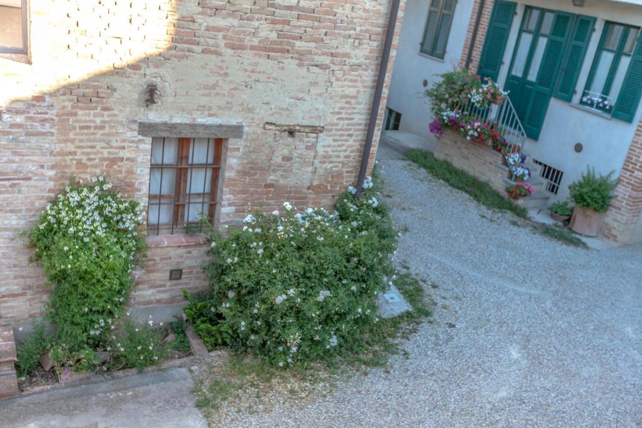Al Centro Del Borgo Διαμέρισμα Guarene Εξωτερικό φωτογραφία